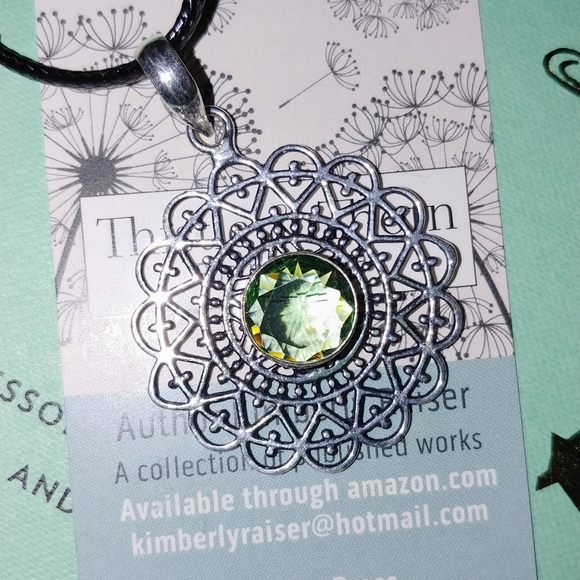 Peridot Medallion in Silver - Picture 1 of 8